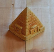 пирамида средняя желтая, 100 р